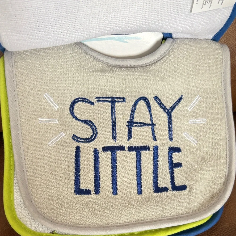 Parents Choice 4 pack Infant Bibs - Green and Blue